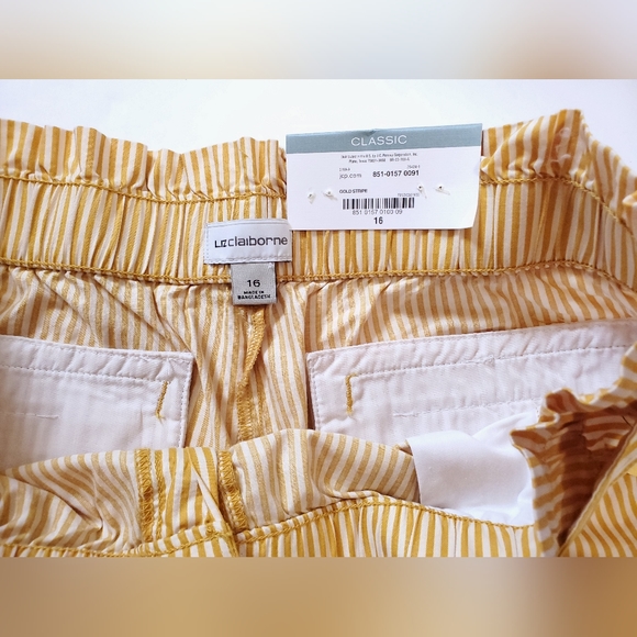 NWT Liz Claiborne 100% Cotton Gold Yellow Pinstriped Belted Shorts Womens 16 - Picture 4 of 11